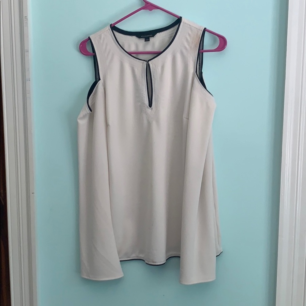 COLD SHOULDER LONG SLEEVE BLOUSE